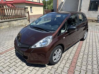 Honda Jazz 1.2 66kW 2012 122461km 1.majitel TAŽNÉ - 8