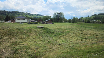 NA PREDAJ: VÝBORNÝ stavebný pozemok – ulica Rovne, Brezno - 8