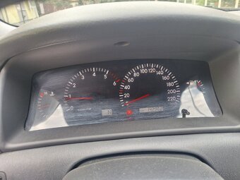 TOYOTA COROLLA 1,4 DIESEL 66KW AUTOMAT KLÍMA - 8