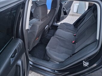 Volkswagen Passat b6 2.0 TDI 103kw - 8