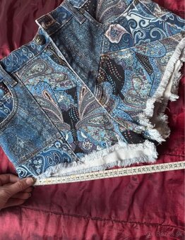 Etro kratke denim nohavice so vzorom - 8