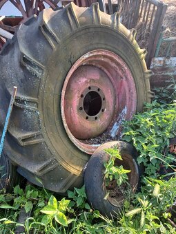 Kolesá koleso na traktor pneumatika zetor E512 - 8
