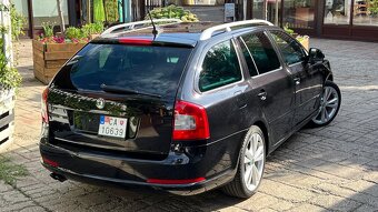 SKODA OCTAVIA RS FINAL EDITION 2.0tsi SWISS - 8