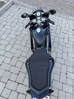 Ducati 749 dark - 8