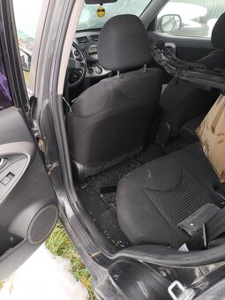 Toyota RAV4 d-cat 130 2009 - 8