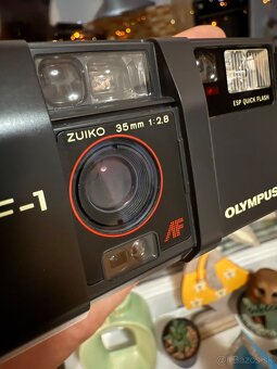 Olympus AF-1 - 8
