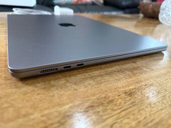 Apple Macbook M3(2024) 15.3”( v záruke )+ klavesnica gratis - 8