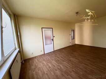 Veľký 3 izbový byt s balkónom predaj / Levice - 8