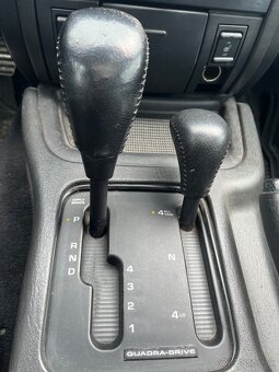 Jeep Grand Cherokee 2.7 - 8