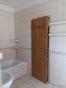 Na predaj nehnuteľnosť v najlepšej lokalite v Trenčíne - 8