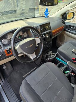 Chrysler grand voyager 7-miestne - 8