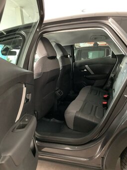 Citroën C4 X e- SHINE BEV 136k (100 kW) - 8