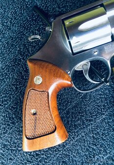Revolver Smith&Wesson .44 Magnum - 8