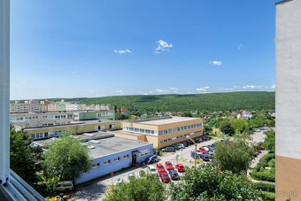 Predaj - garsónka 28 m2 rek., Košice II. KVP, loggia - 8