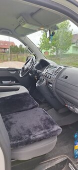 Volkswagen Caravelle - 8