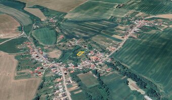 Predáme slnečný pozemok cez ktorý preteká potok 306m2 - 8