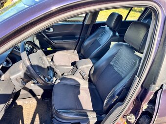 Renault Megane 1.6i 16V - 8