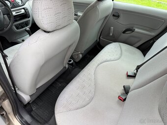 Citroën C3 1.1i - 8