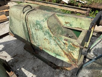 Zetor 25 blatníky kabína sklá - 8