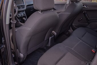 Peugeot 208 1.6 HDI Allure - 8