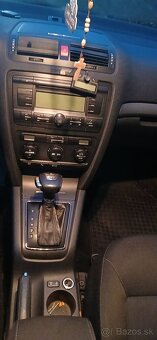 Predam škoda Octavia combi 2 2.0 TDi - 8