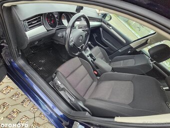Volkswagen Passat Variant 2.0 TDI SCR BlueMotion Comfortline - 8