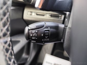 Peugeot 3008 1.5 BlueHDi S&S Allure EAT8 - 8