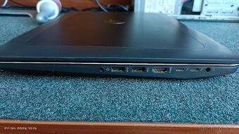 HP ZBOOK 15 G3 - 8