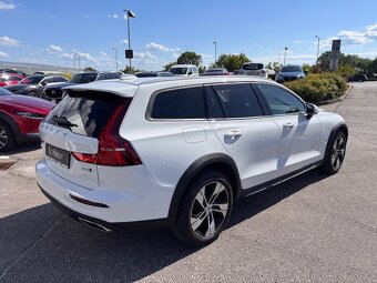 Predám VOLVO V60 Cross Country 2,0 B5 184kW AT8, SK - 8