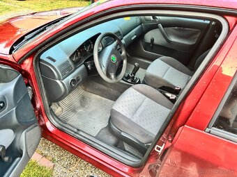 ŠKODA Octavia 1 1.6 benzín rv. 2001 - 8