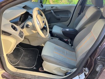Predám Ford Fiesta 1.2 benzín - pojazdné,búrané - 8