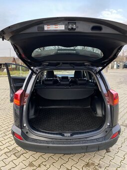Toyota RAV4 2.2 l D-CAT Executive 2014 - 8