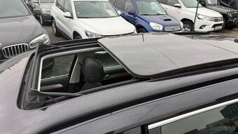 Volkswagen Passat Variant 2.0 TDI Elegance DSG - 8