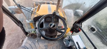 Predam traktor bager JCB 4CX - 8