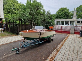 Motorový čln Spatz - 8