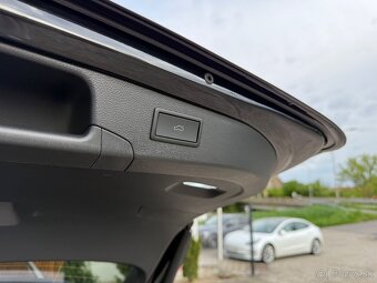 Škoda Superb Combi 2.0 TDI 110KW TOP SELECTION DSG DPH - 8