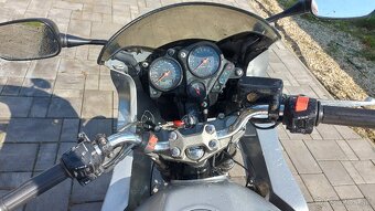 Honda Hornet 600 - 8