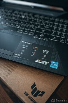 Predám ASUS fx506hf, i5, 512GB SSD, ZARUKA, TOP stav - 8