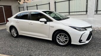 Corolla 1.8 hybrid - 8