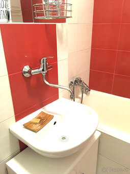 Bývanie skoro v centre - 8