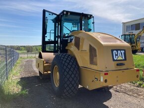 CATERPILLAR CS64B - 8