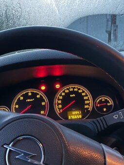 Opel vectra - 8