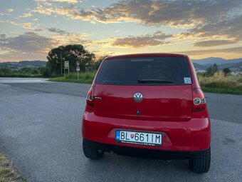Volksvagen Fox - 8