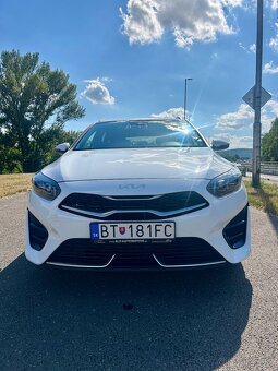 KIA Cee’d SW GT Line Combi 117.5kw Manuál - 8