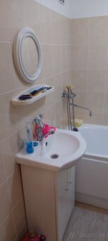 Prenájom 2-izbového bytu Čiernej nad Tisou, nezariadený. - 8