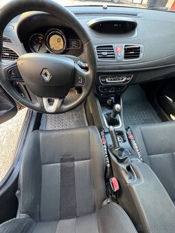 Renault Megane III 1.5 dCi - 8
