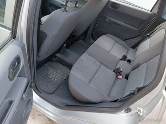 Mitsubishi Colt 1,1 i - 8