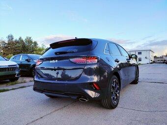 Kia Ceed 1,5 T-GDi M6 Edícia Sport - 8