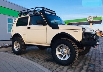 Lada Niva 4x4 URBAN/BRONTO - 8