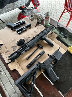 Predám Anderson AM-15 (5.56 Nato/.223 Rem, 10,5”) - 8